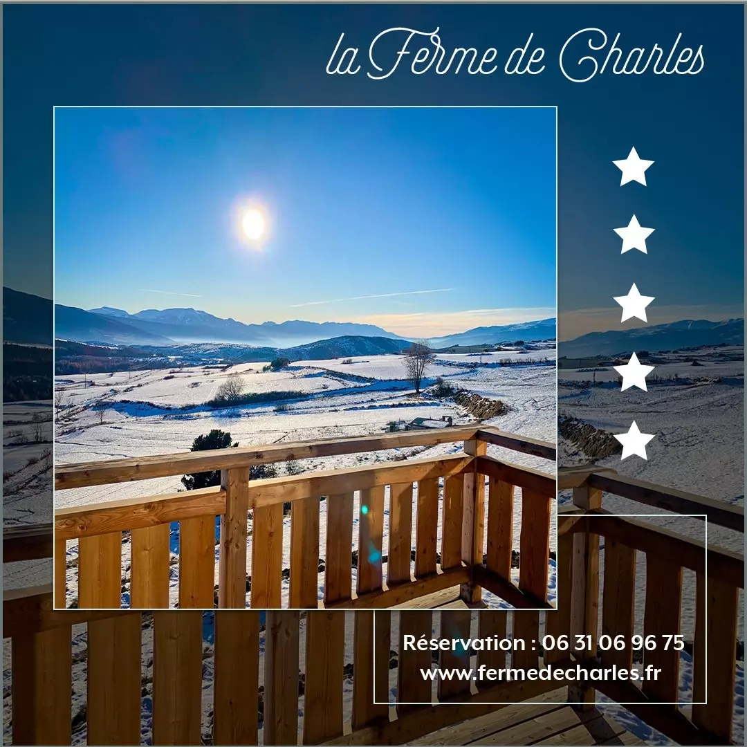 Magnifique vue depuis le balcon de la Ferme de Charles.